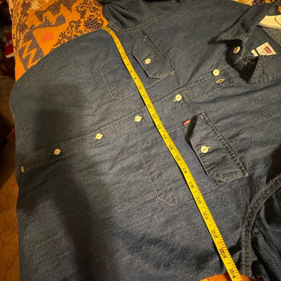 Levi’s Classic Denim Shirt - Picture 5 of 7